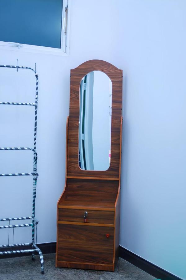 Royal Hub Hotel Kudapaduwa Ngoại thất bức ảnh